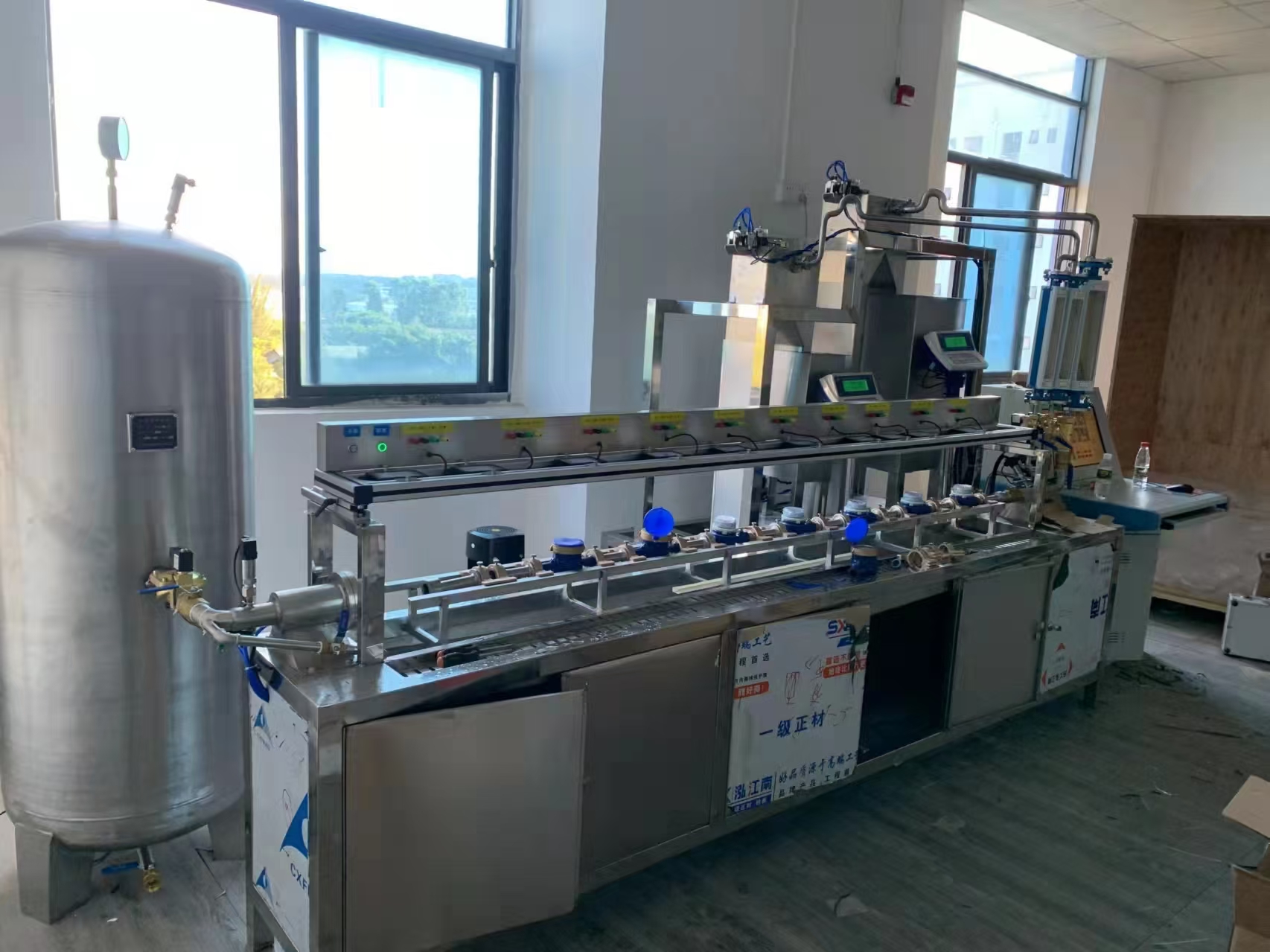 水表串联自动检定装置全景